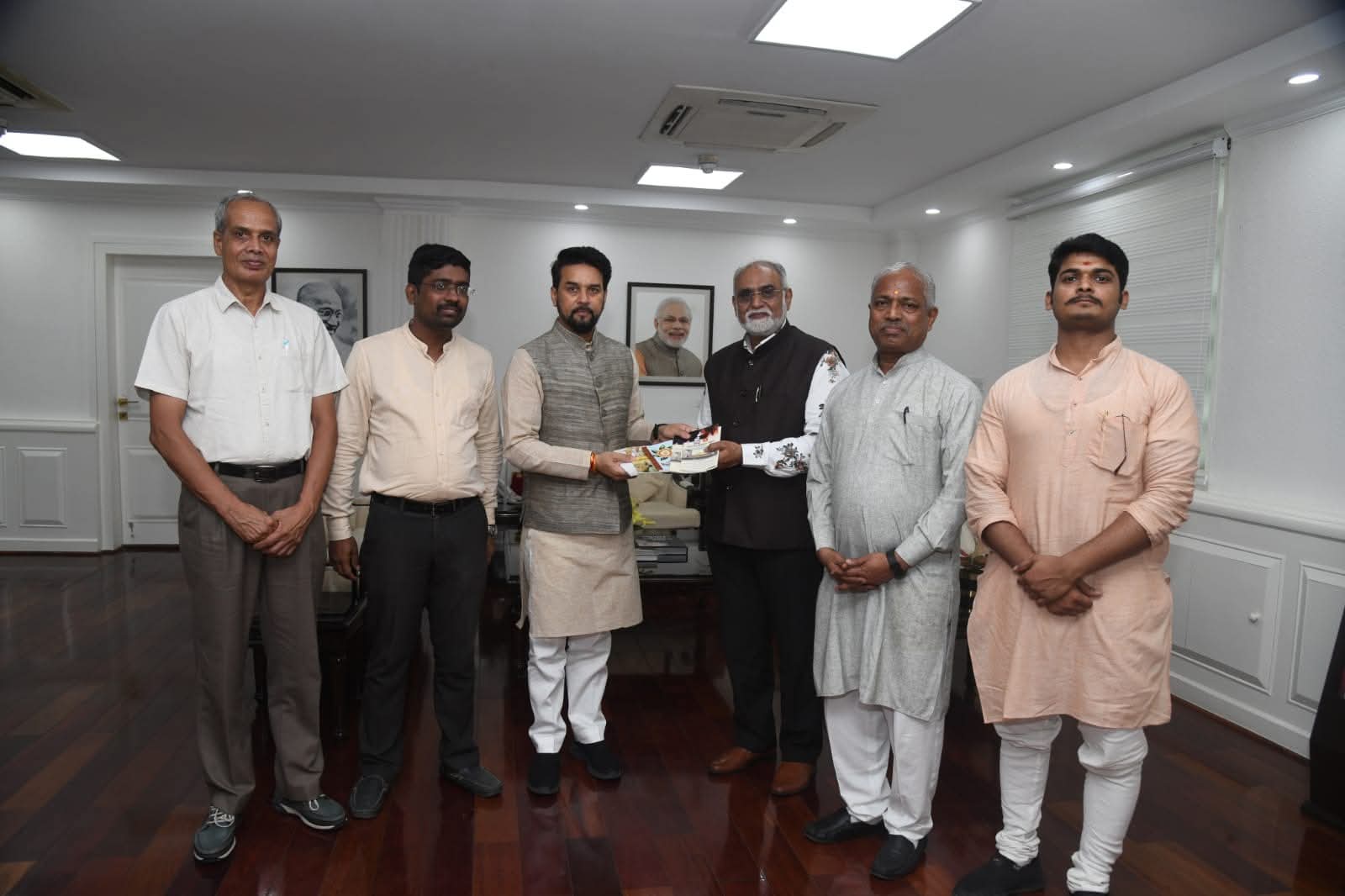 Subhas Swaraj Sarkar - Photo 1